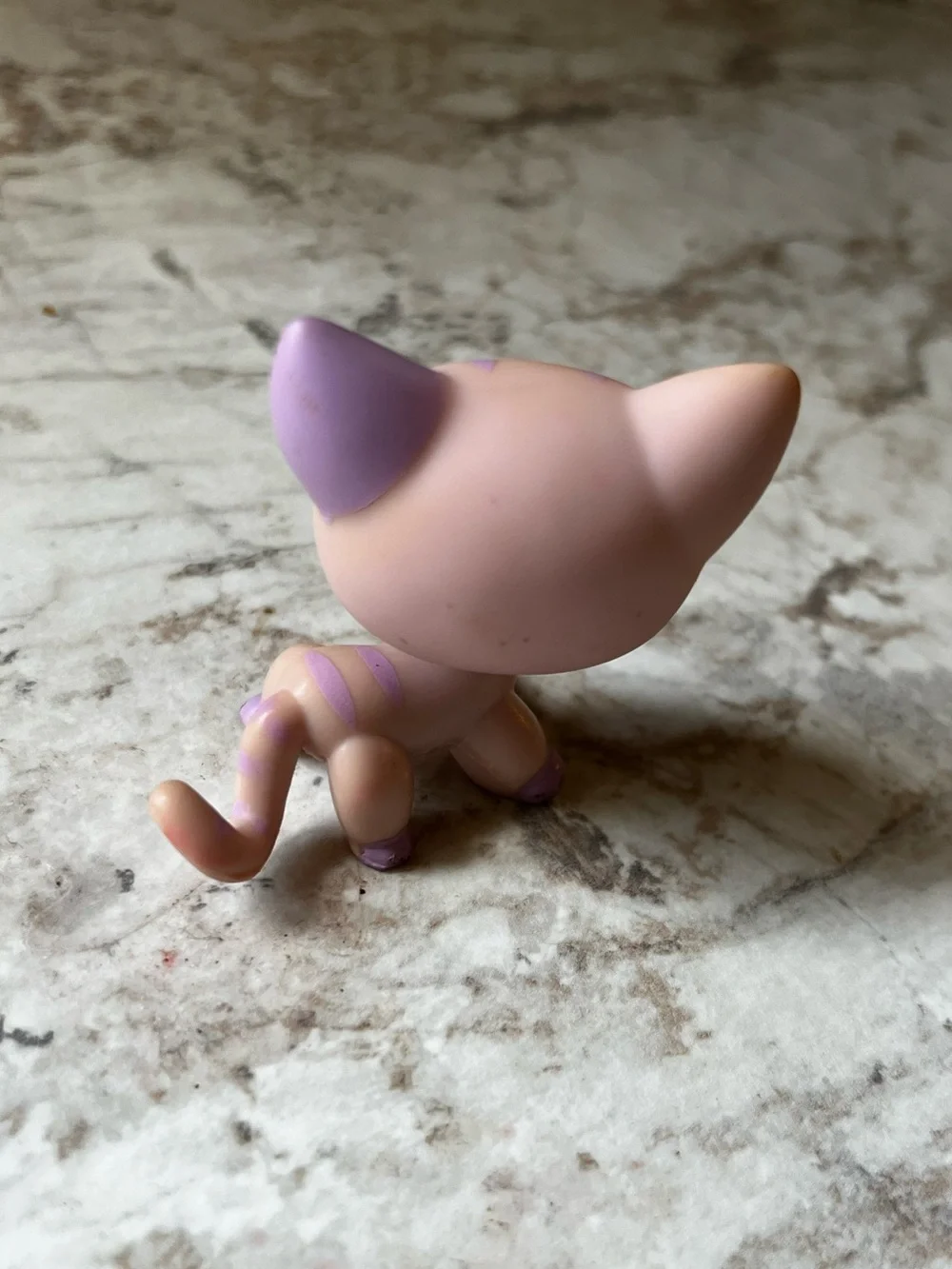 Authentic Hasbro Littlest Pet Shop (LPS) Shorthair Cat #933